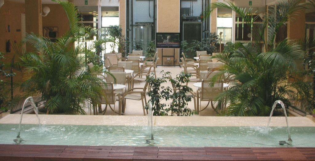 Nh Jardines Del Turia Hotel Burjassot Kültér fotó